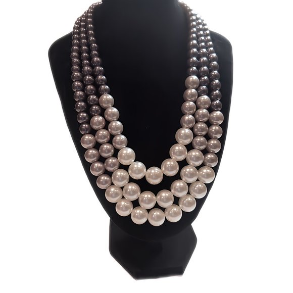 Grey Pearl Necklace - Picture 3 of 3